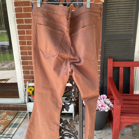 Hollister flare jeans 17 Short NWT❤️❤️❤️ - Picture 4 of 4